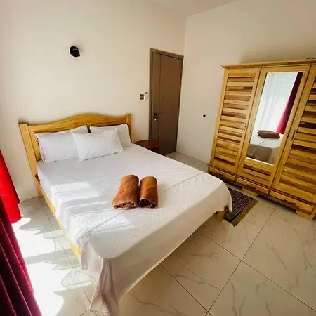 3-Bedroom Apt With Oceanviews, 1Min Walk To Beach - Nyha2 Flic en Flac Exterior photo