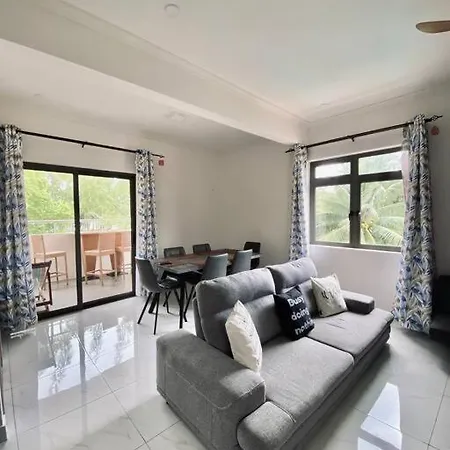 3-Bedroom Apt With Oceanviews, 1Min Walk To Beach - Nyha2 Flic en Flac Exterior photo