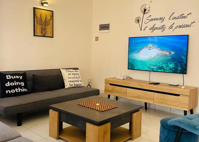 3-Bedroom Apt With Oceanviews, 1Min Walk To Beach - Nyha2