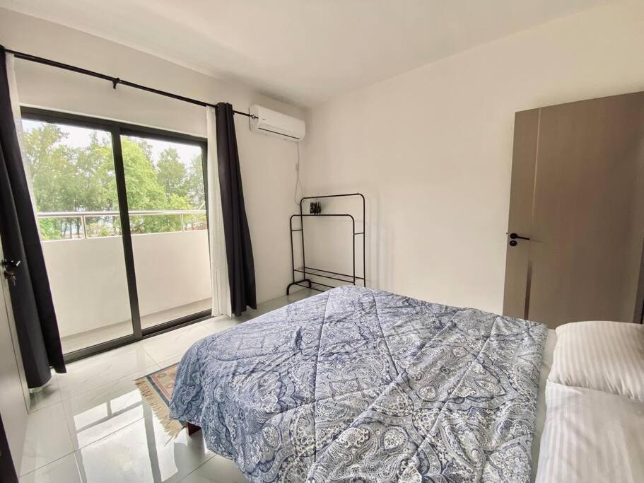 Apartment 3-bedroom With Oceanviews, 1min Walk To - Nyha2 Flic en Flac