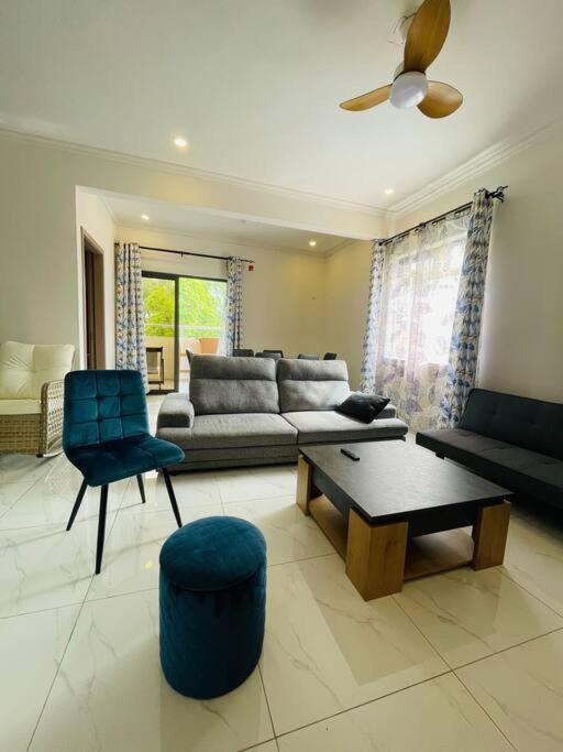 Apartment 3-bedroom With Oceanviews, 1min Walk To - Nyha2 *