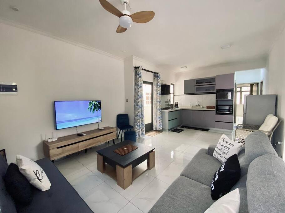 Apartment 3-bedroom With Oceanviews, 1min Walk To - Nyha2