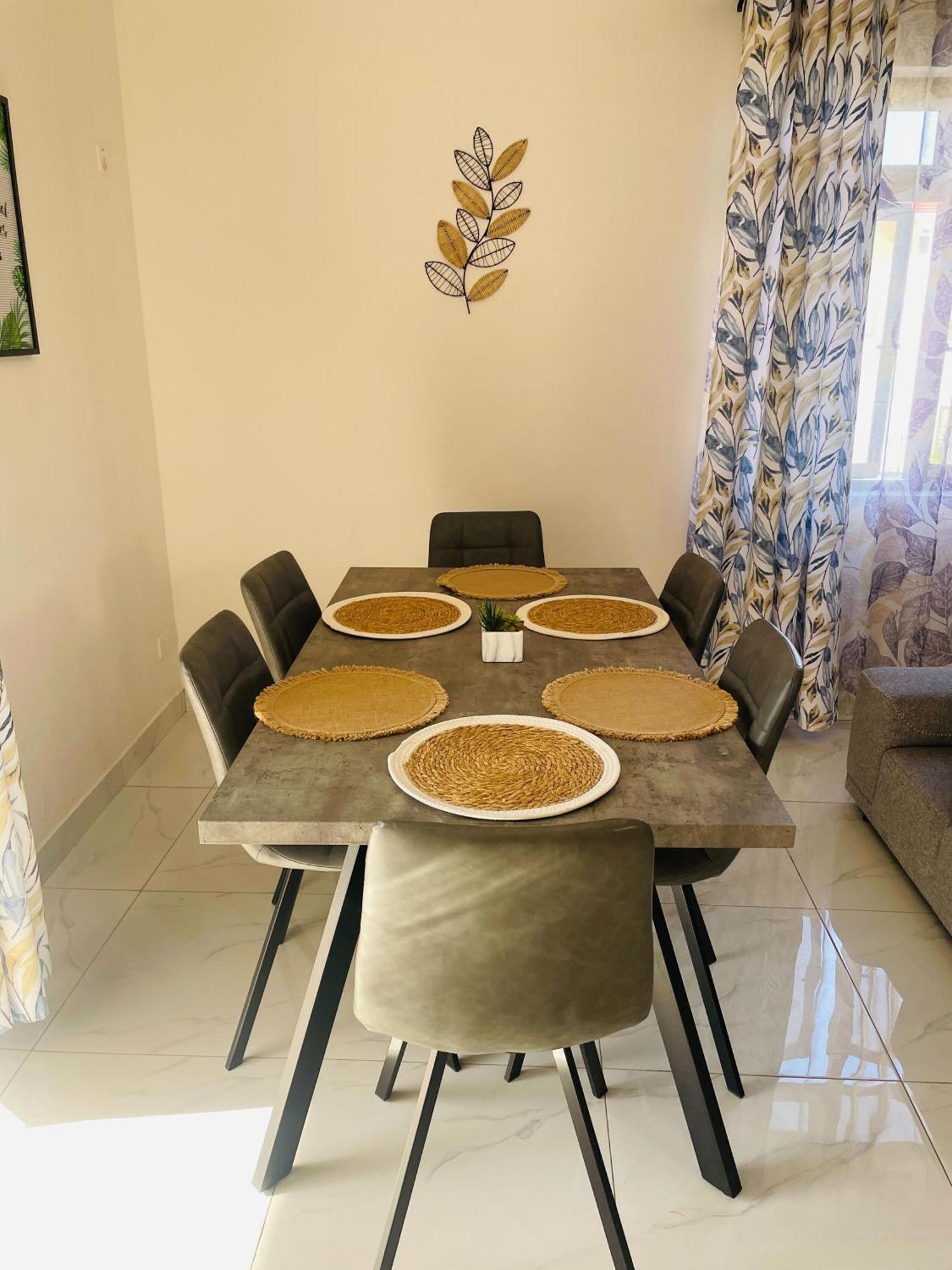Apartment 3-bedroom With Oceanviews, 1min Walk To - Nyha2 *